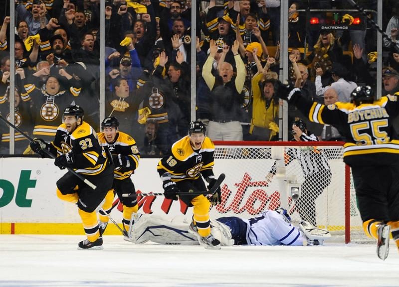 BRUINS BEAT BUDS: Fans' hopes dashed as Leafs fall to Bruins in
