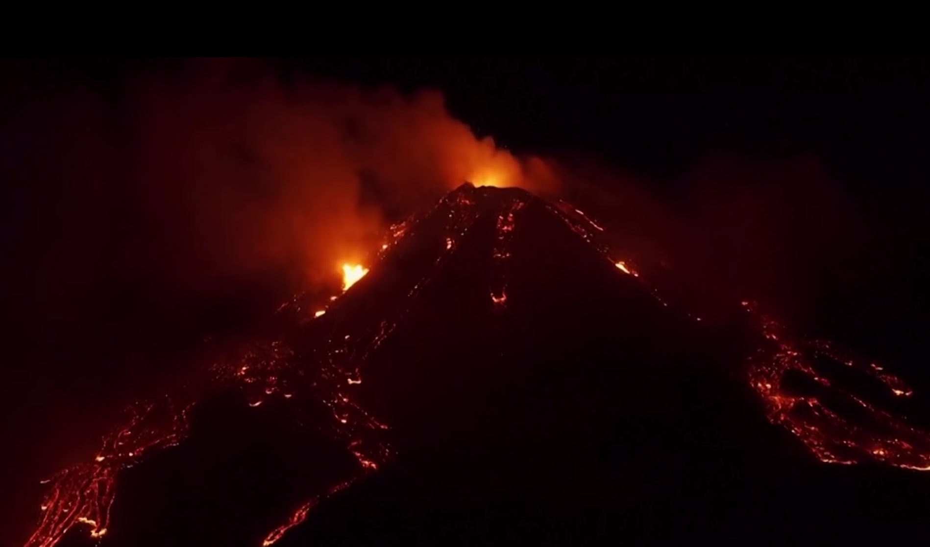 Rock collectors line up at Mount Etna for latest product release - Vimarsana News