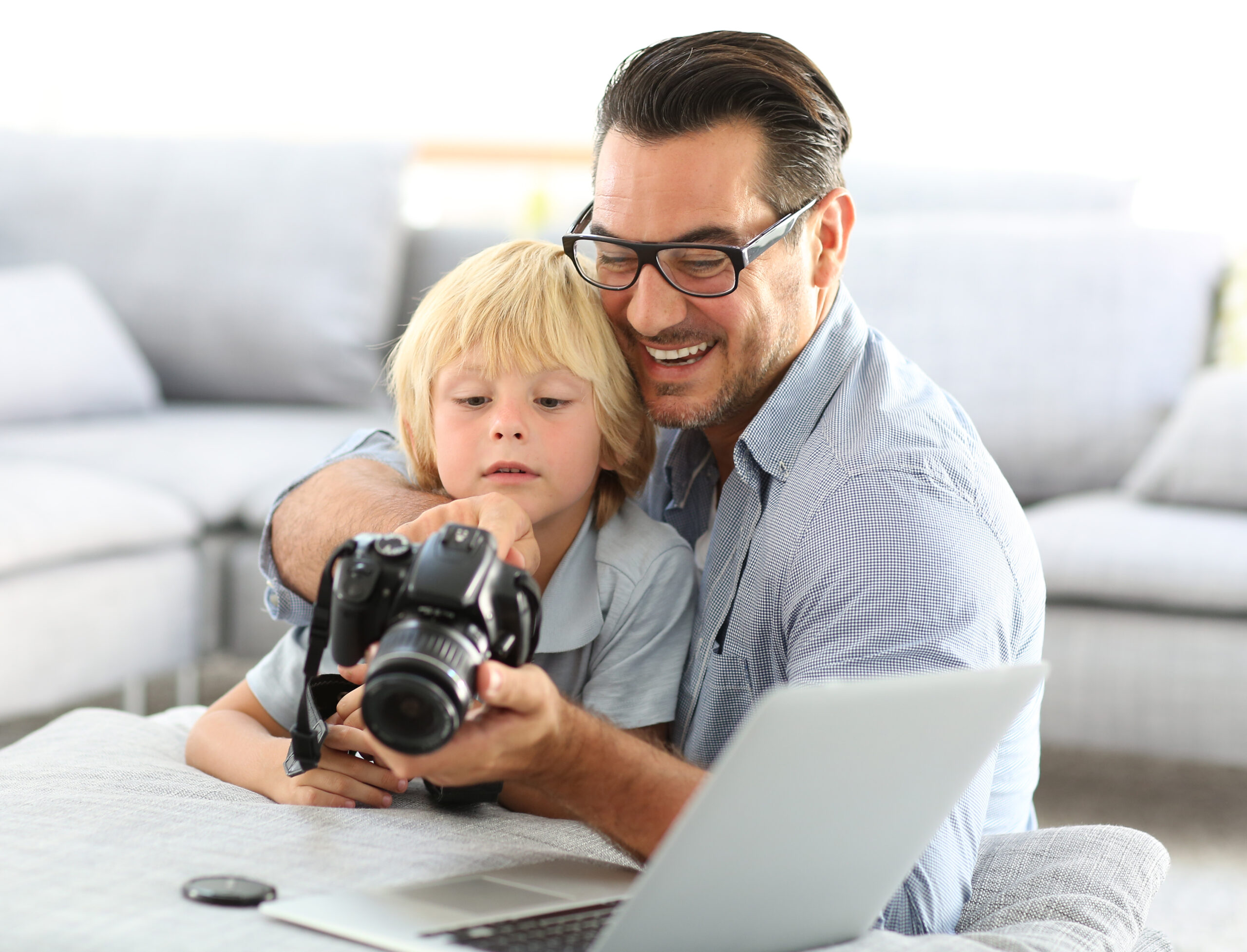 Daddy webcam. Фотоаппарат как у родителей.